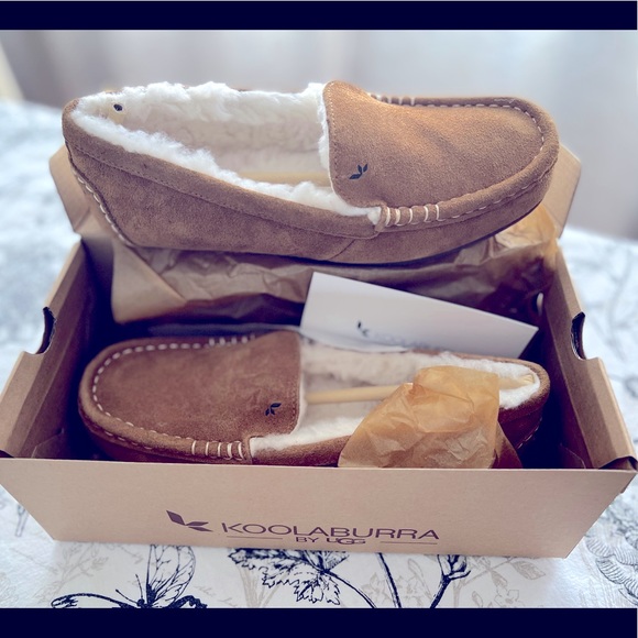 Ugg Moccasin Slippers | Poshmark